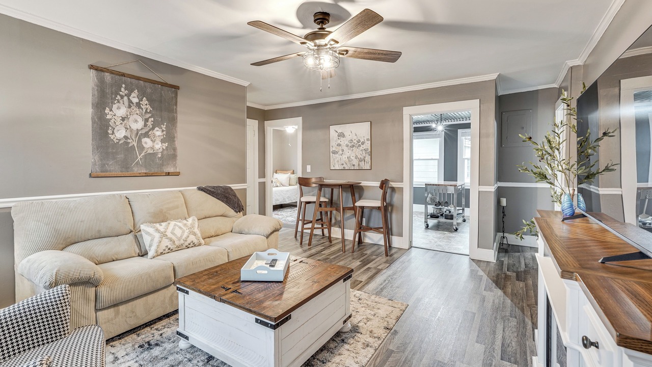 Photo of Livingroom in Greenwood