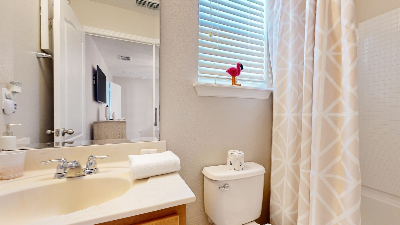 Photo of Bathroom in Trafalgar Village