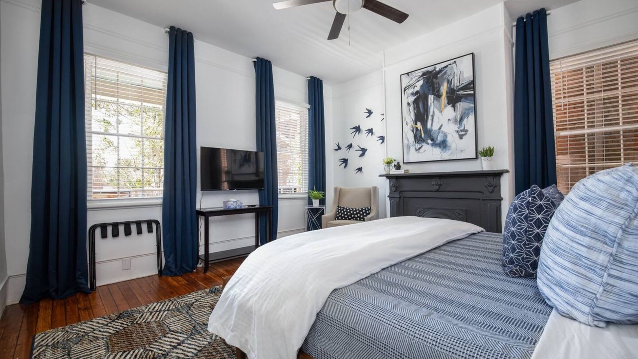 Photo of Bedroom in Savannah Victorian District