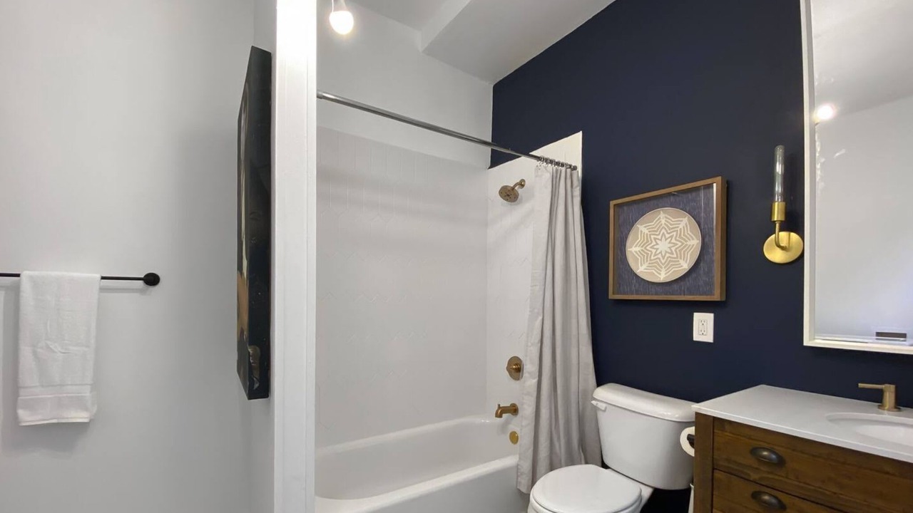Photo of Bathroom in Savannah Victorian District