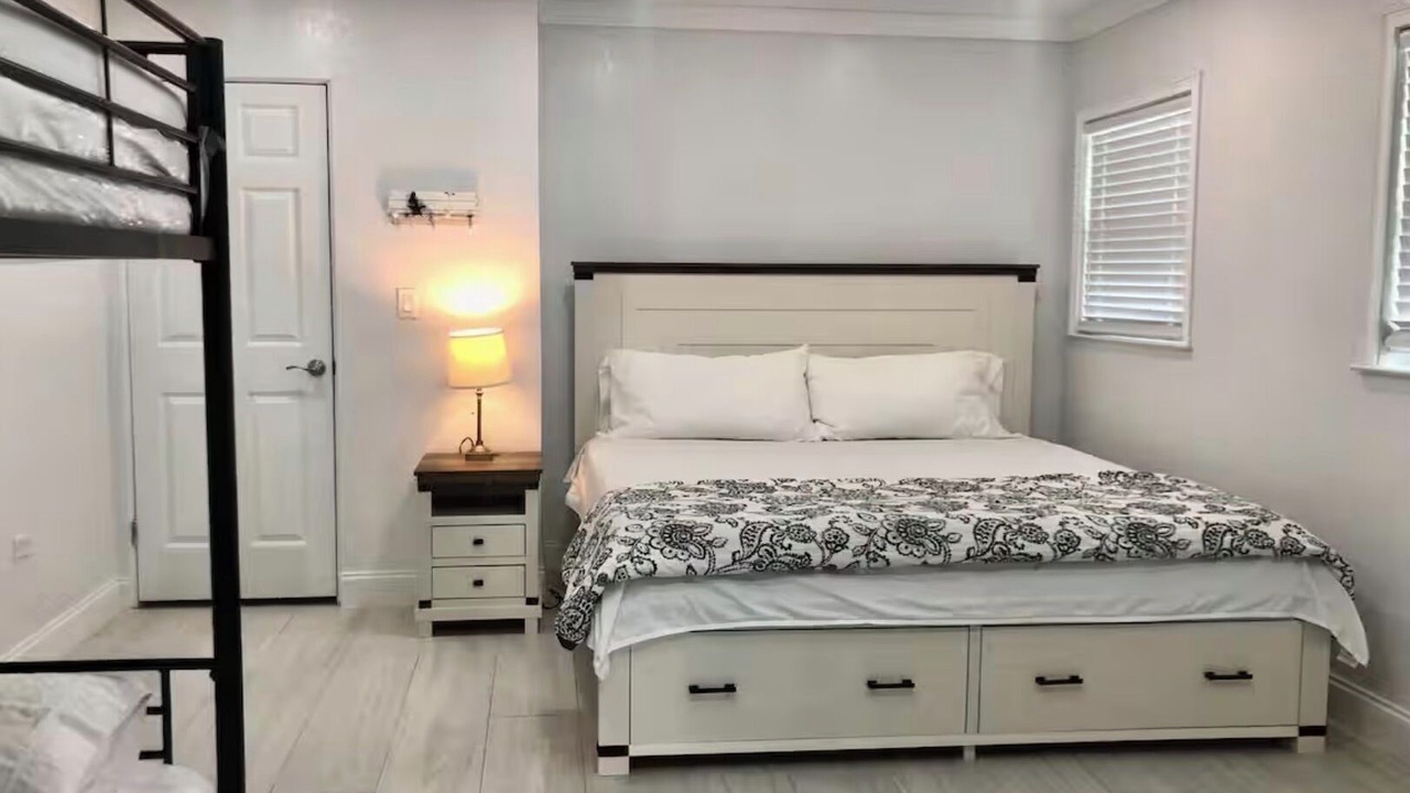 Photo of Bedroom in Shore Acres