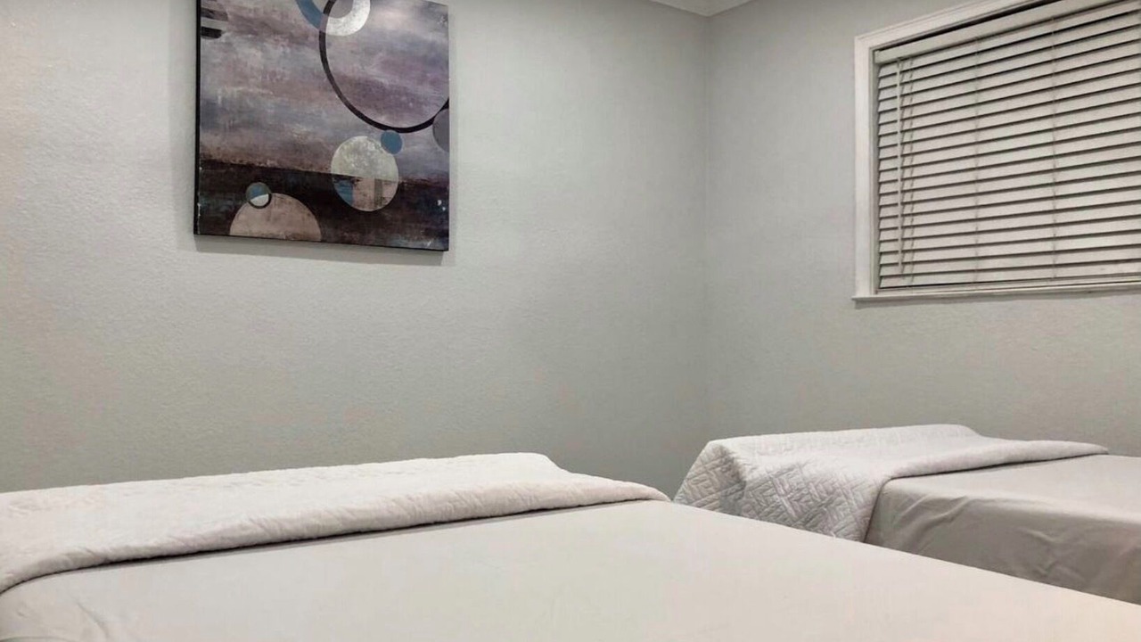 Photo of Bedroom in Shore Acres