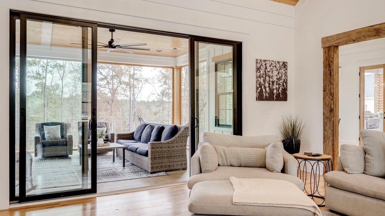 Photo of Livingroom in Appling