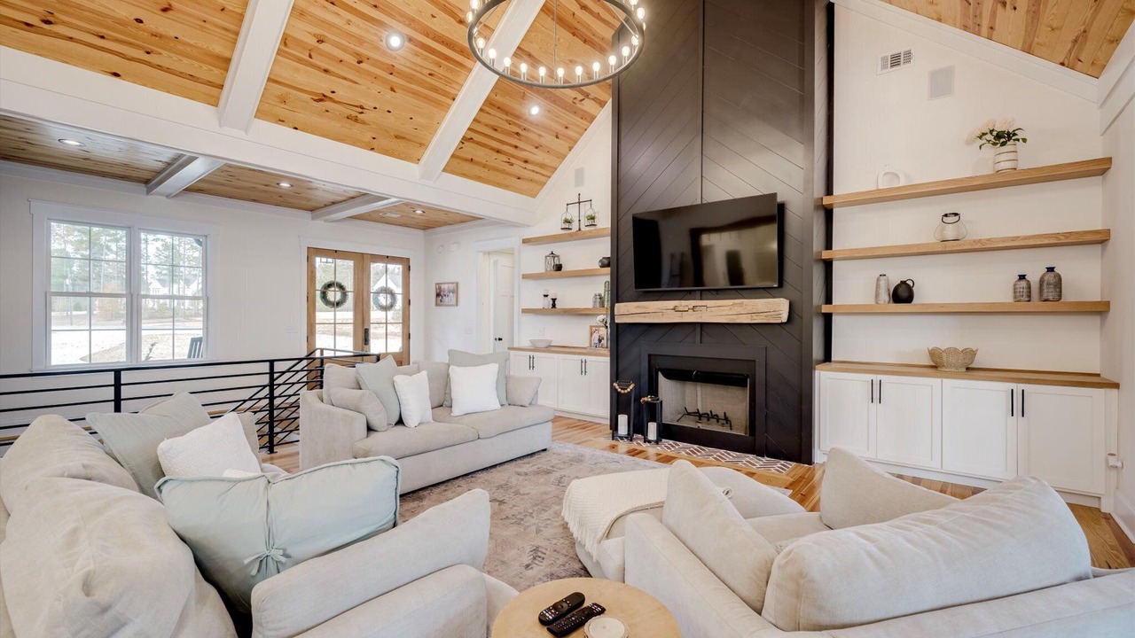 Photo of Livingroom in Appling