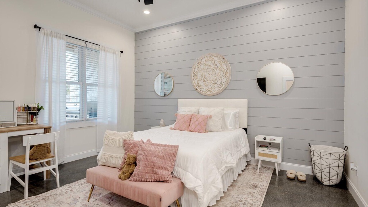 Photo of Bedroom in Appling