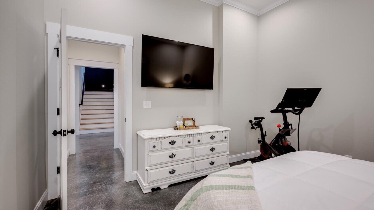 Photo of Bedroom in Appling