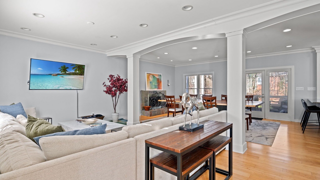 Photo of Livingroom in Cary
