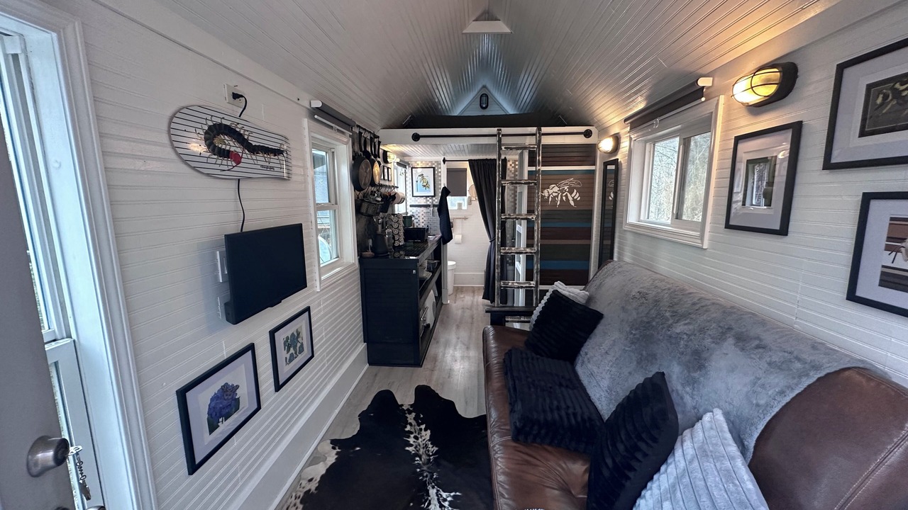 Photo of Livingroom in Tuckasegee