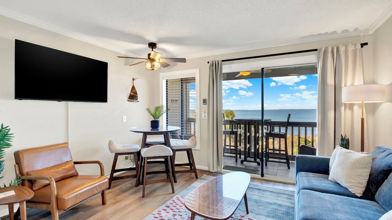 Photo of Livingroom in Tybee Island