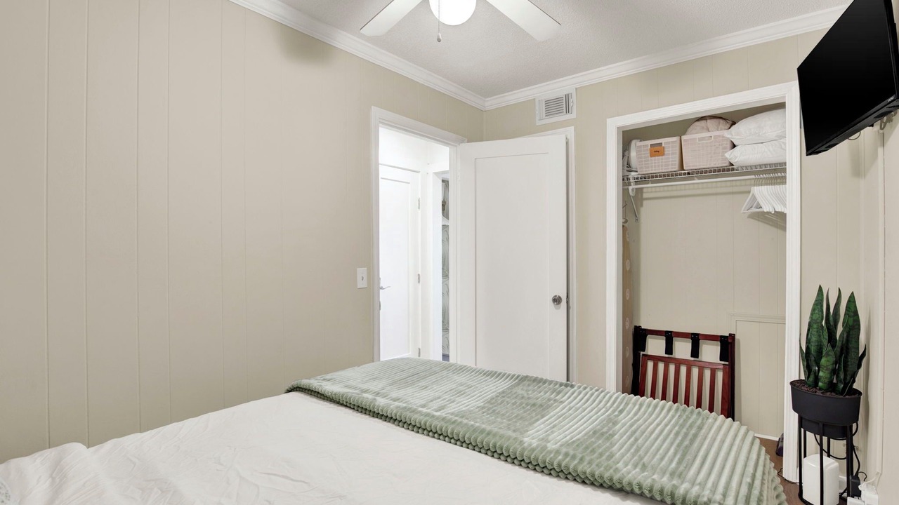 Photo of Bedroom in Tybee Island