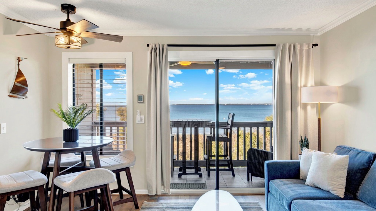 Photo of Livingroom in Tybee Island