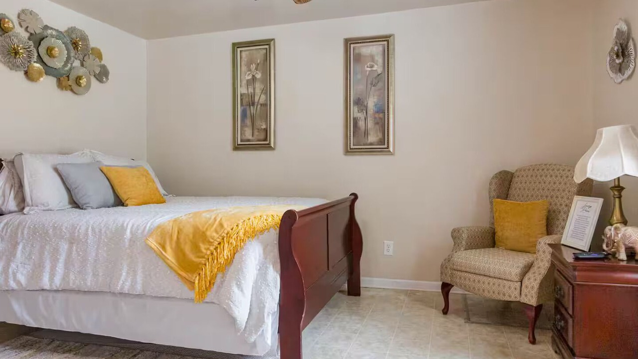 Photo of Bedroom in Pineville