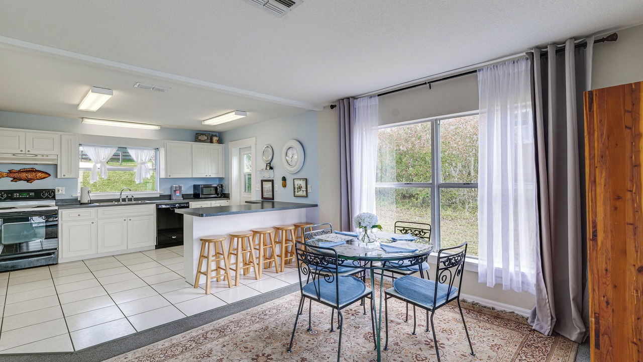 Photo of Kitchen in Crooked Lake