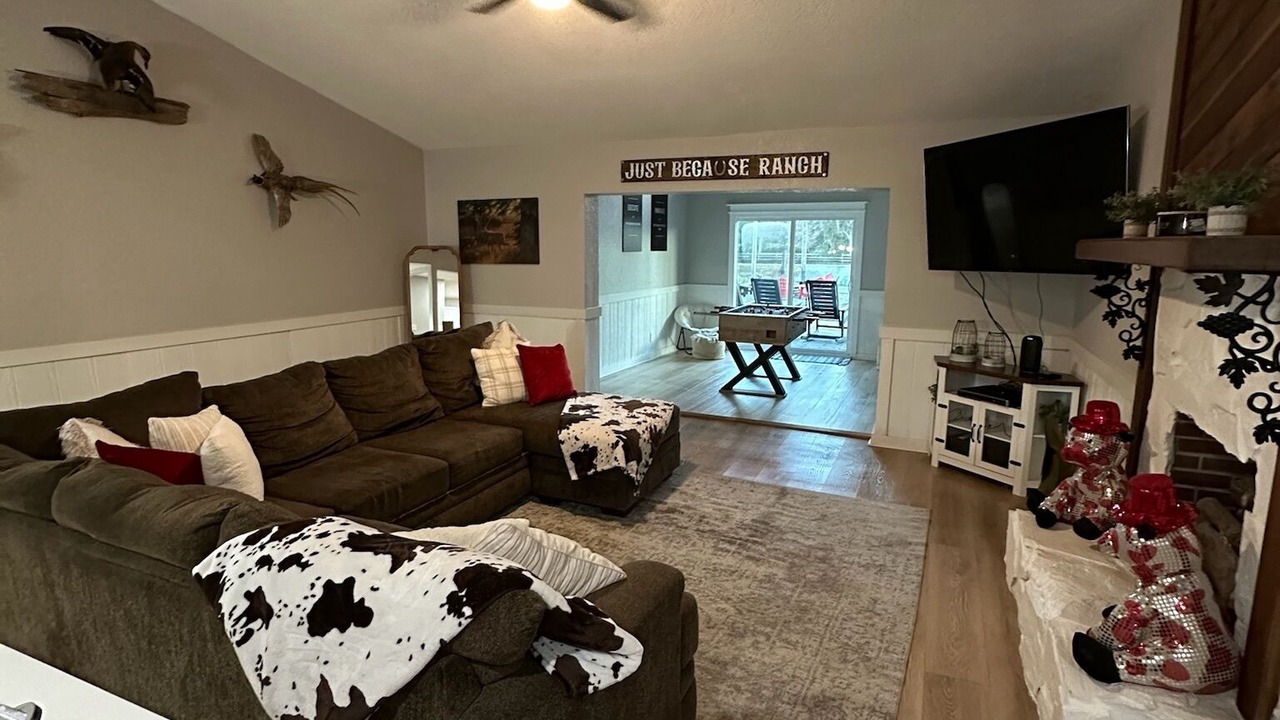 Photo of Livingroom in River Ranch