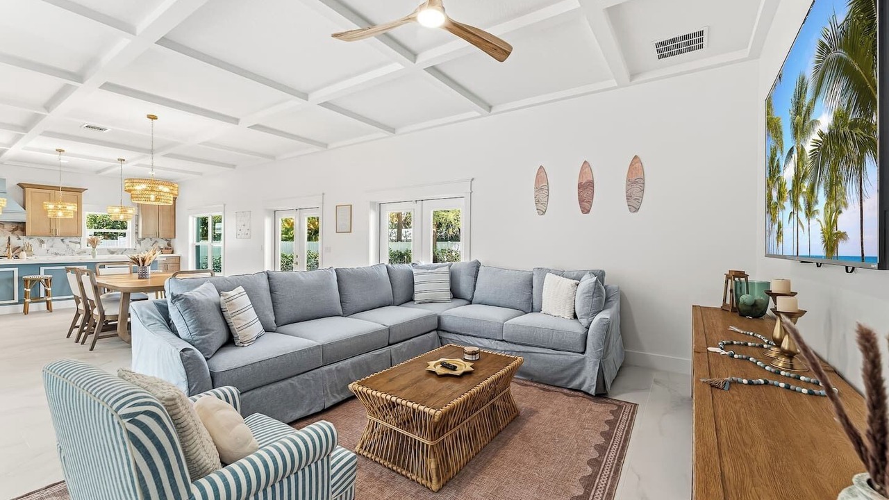 Photo of Livingroom in Jensen Beach