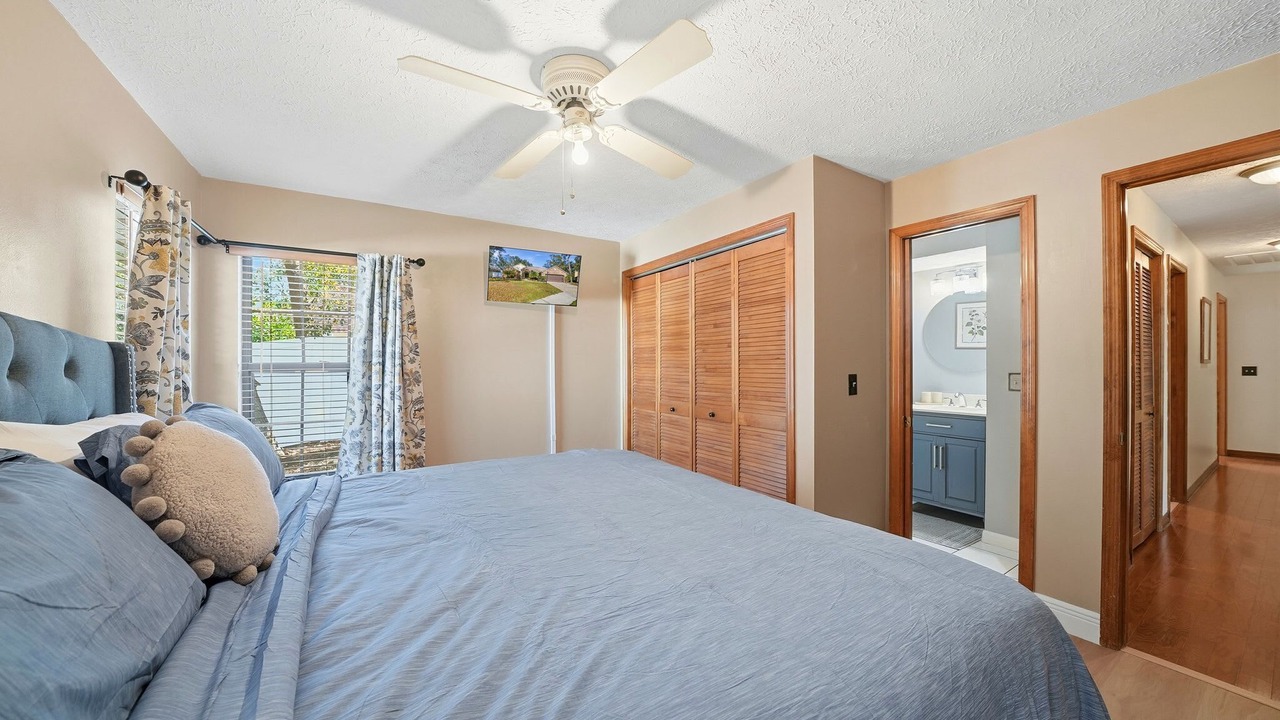 Photo of Bedroom in Valrico