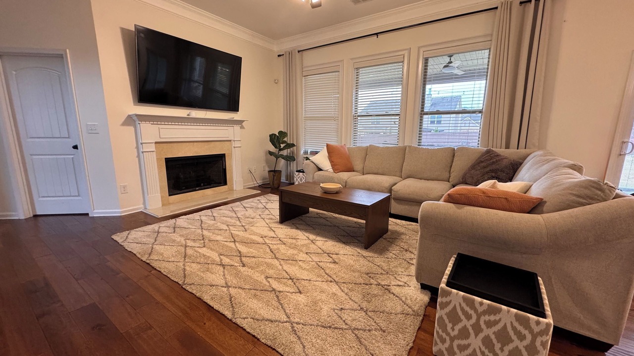 Photo of Livingroom in Auburn