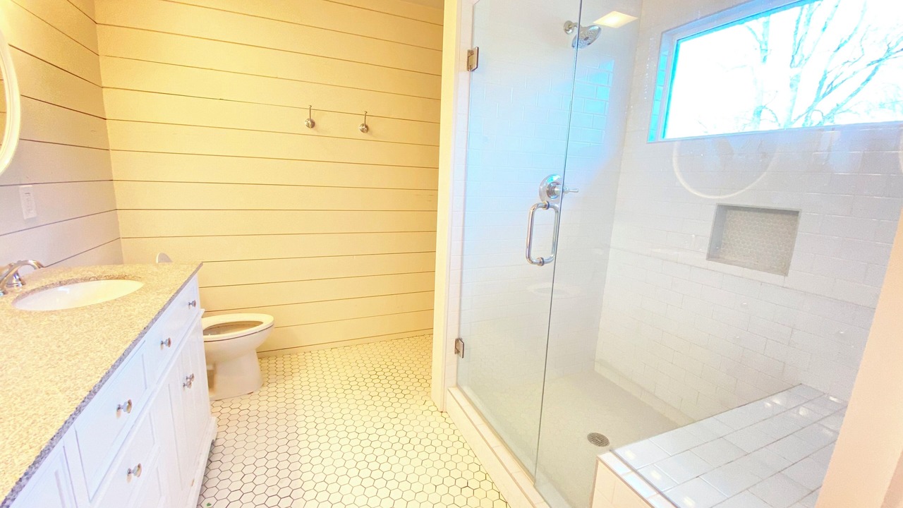 Photo of Bathroom in Braselton
