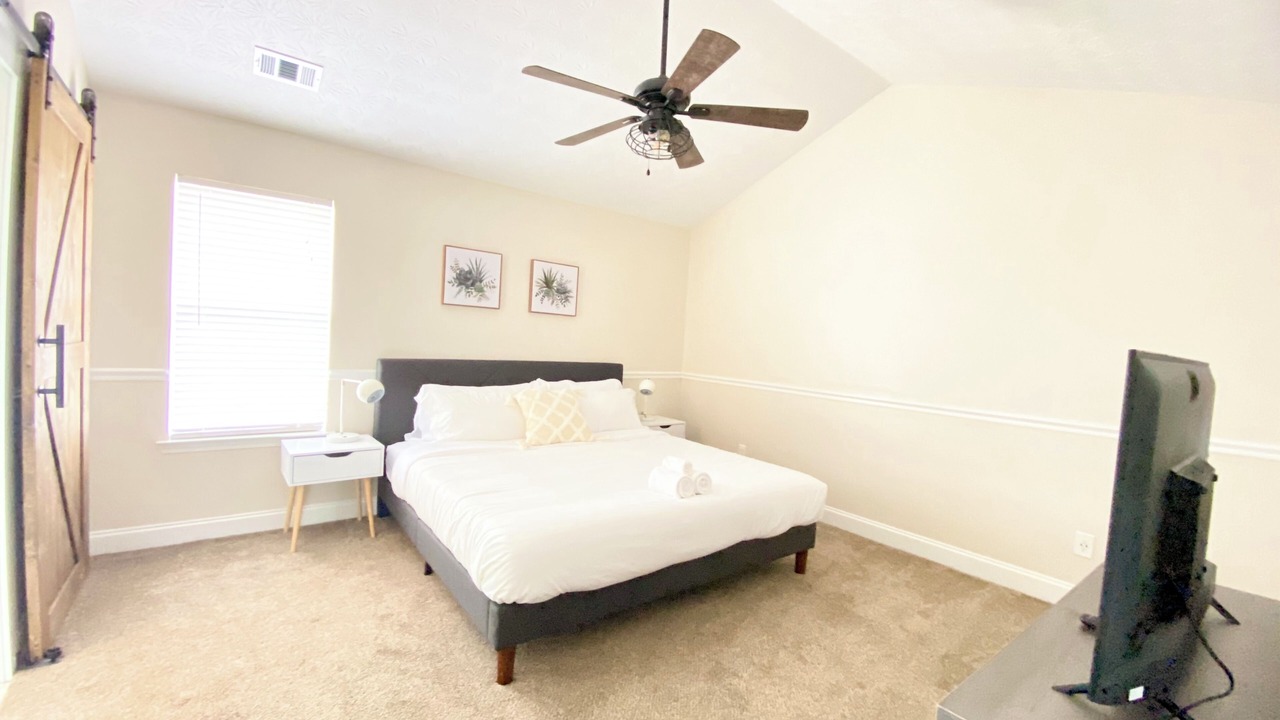 Photo of Bedroom in Braselton