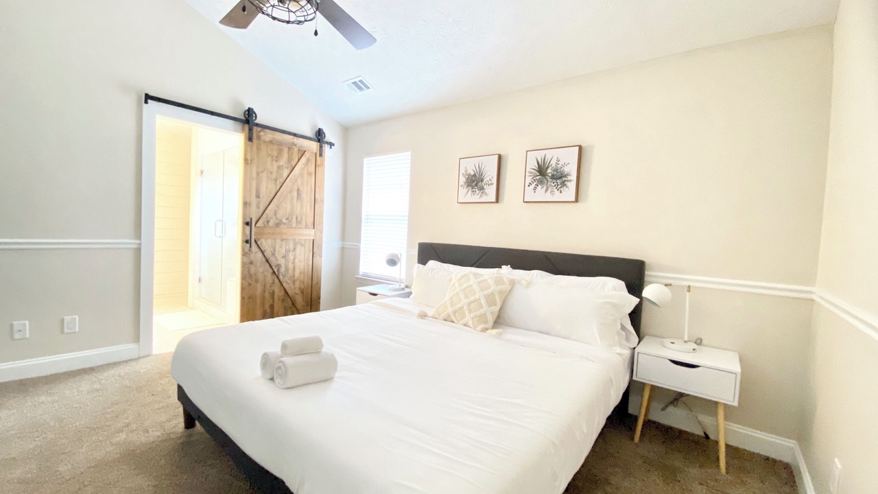 Photo of Bedroom in Braselton