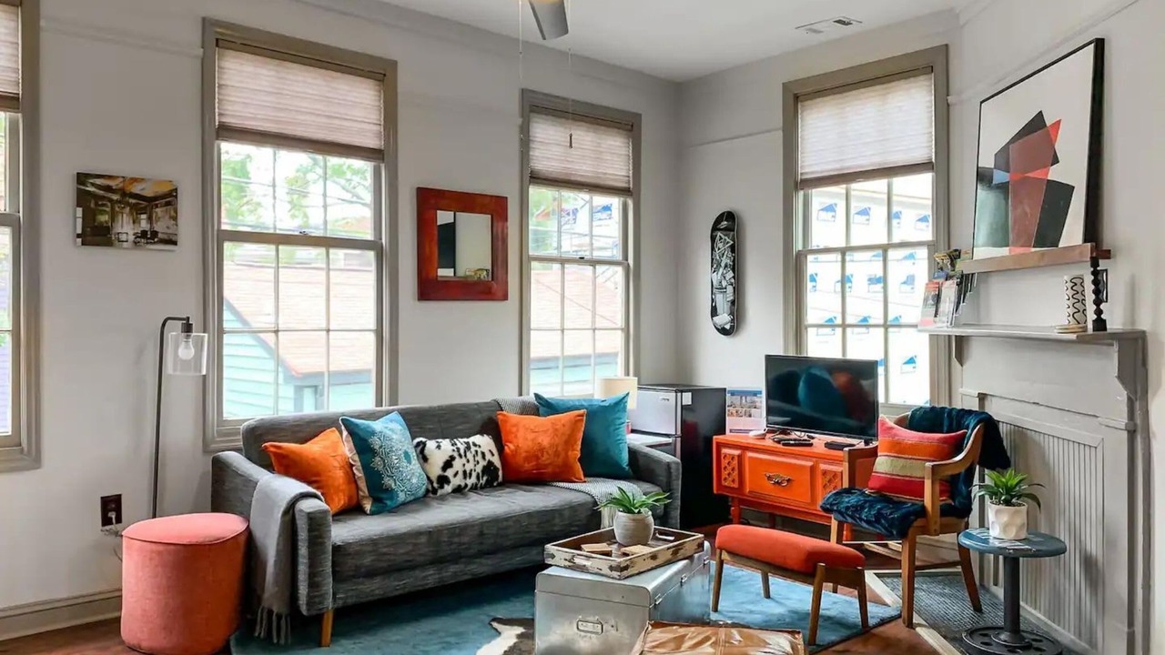 Photo of Livingroom in Savannah Victorian District