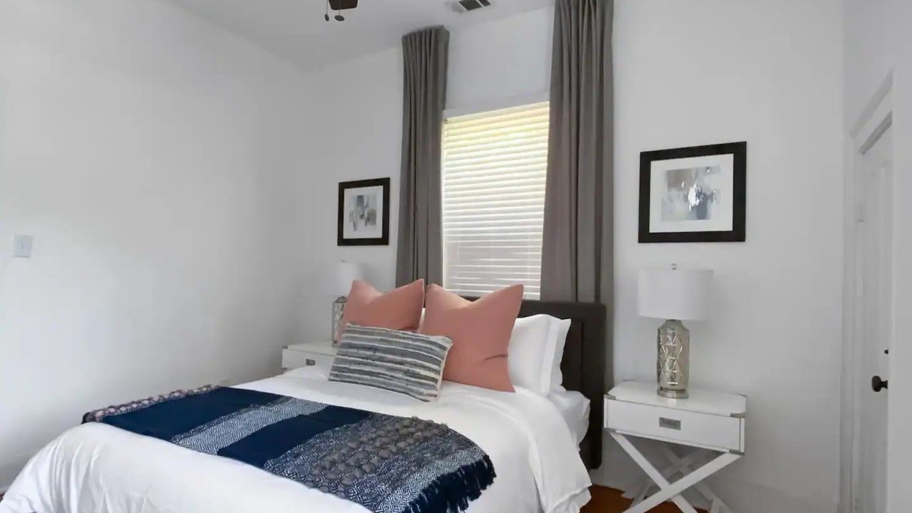 Photo of Bedroom in Savannah Victorian District
