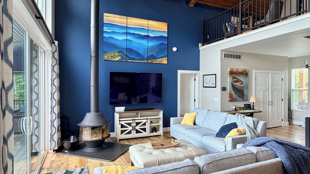 Photo of Livingroom in Bryson City