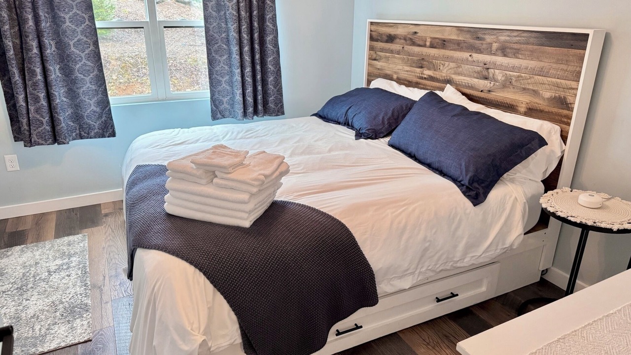 Photo of Bedroom in Bryson City