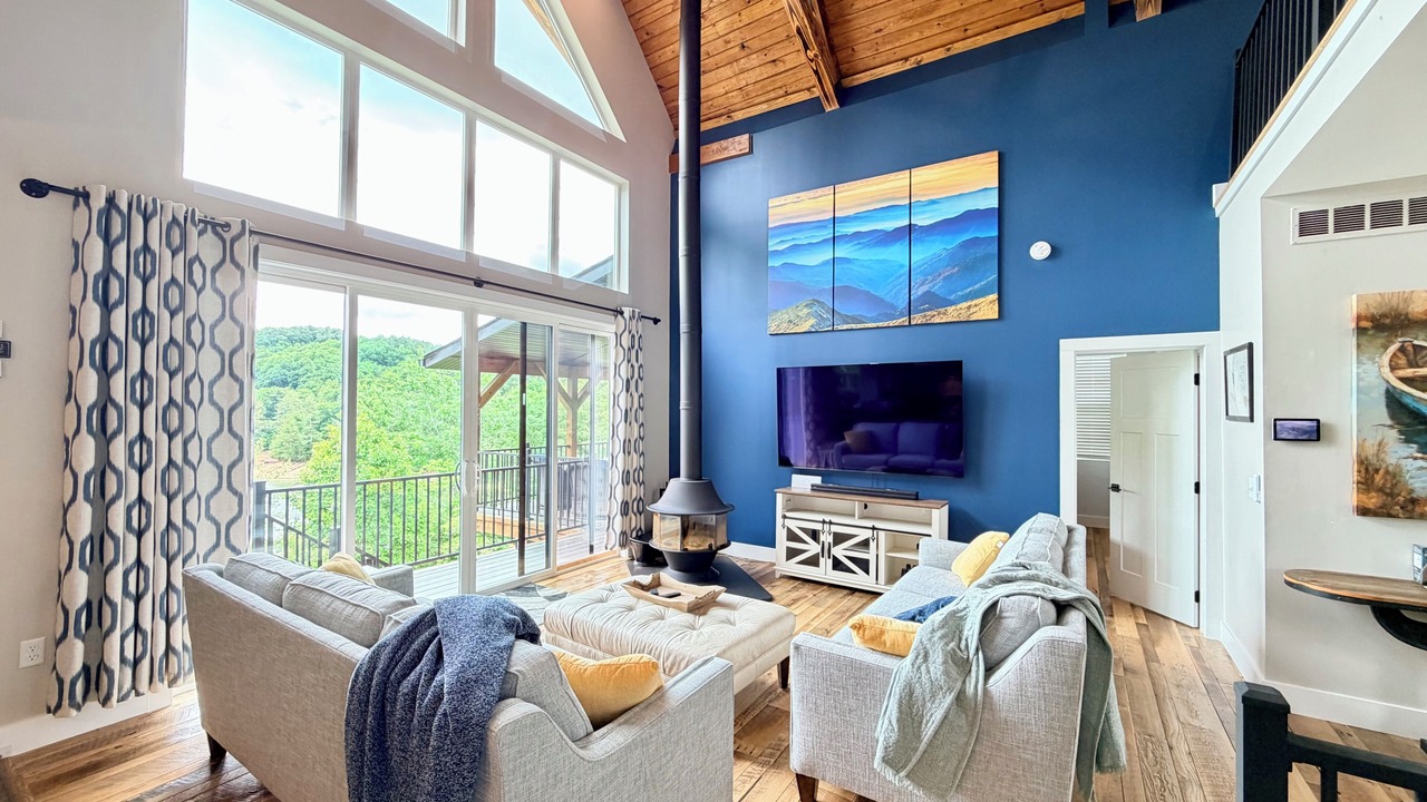 Photo of Livingroom in Bryson City