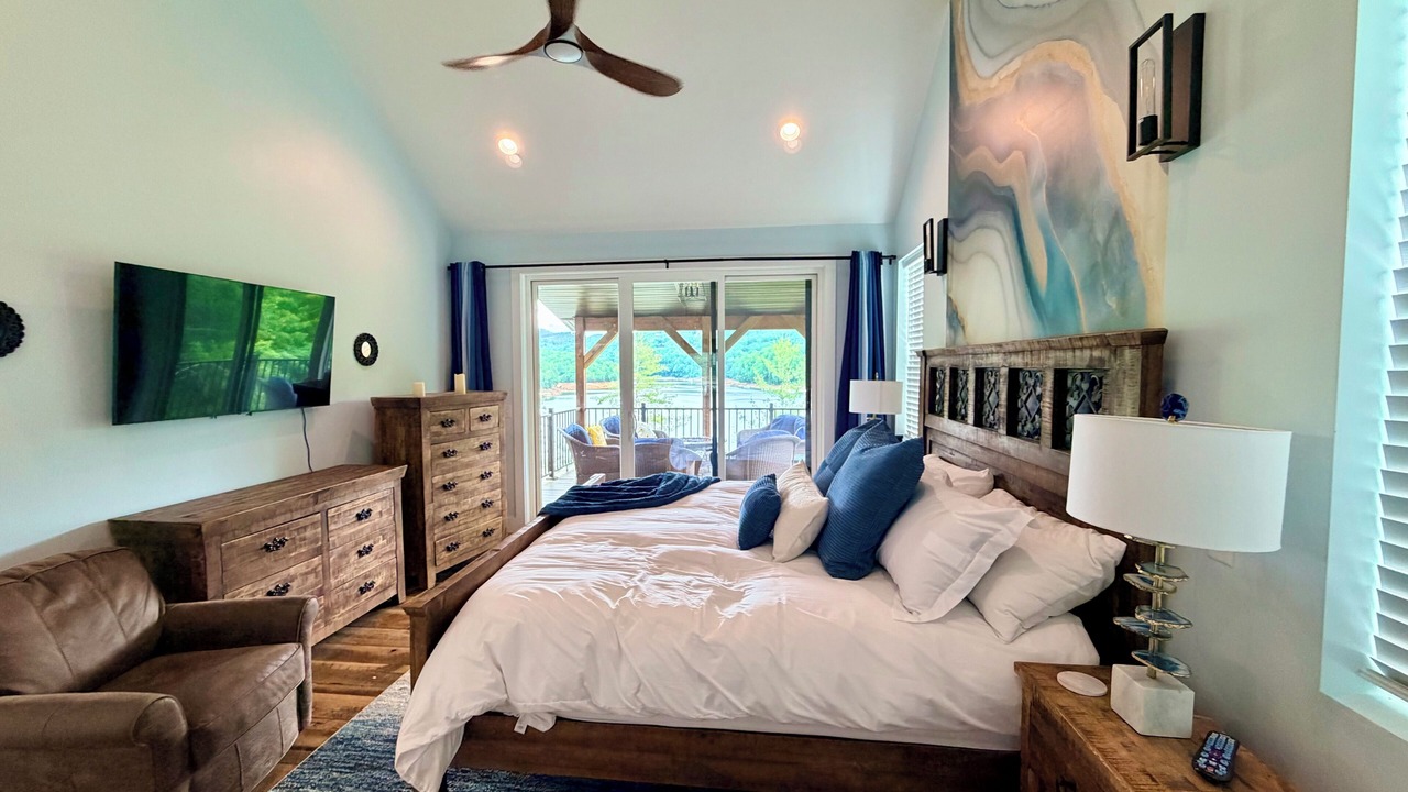 Photo of Bedroom in Bryson City