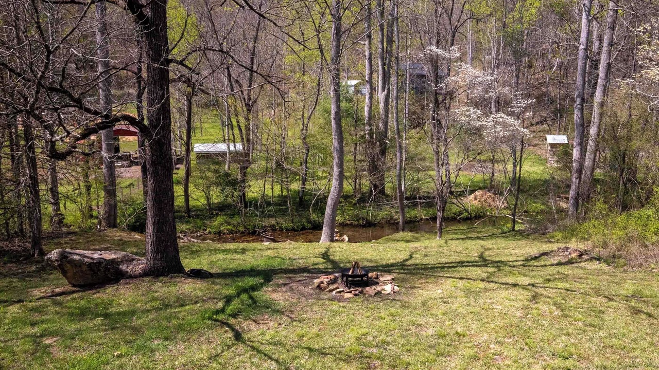 Photo of Others in Tuckasegee