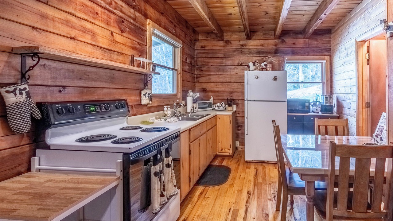 Photo of Kitchen in Tuckasegee
