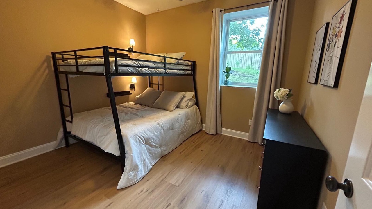 Photo of Bedroom in Anderson