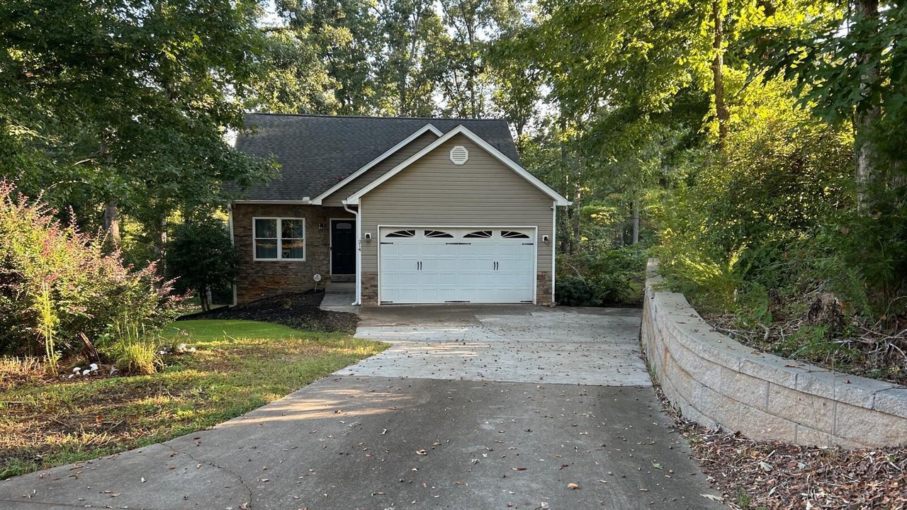 Photo of Outdoor in Anderson