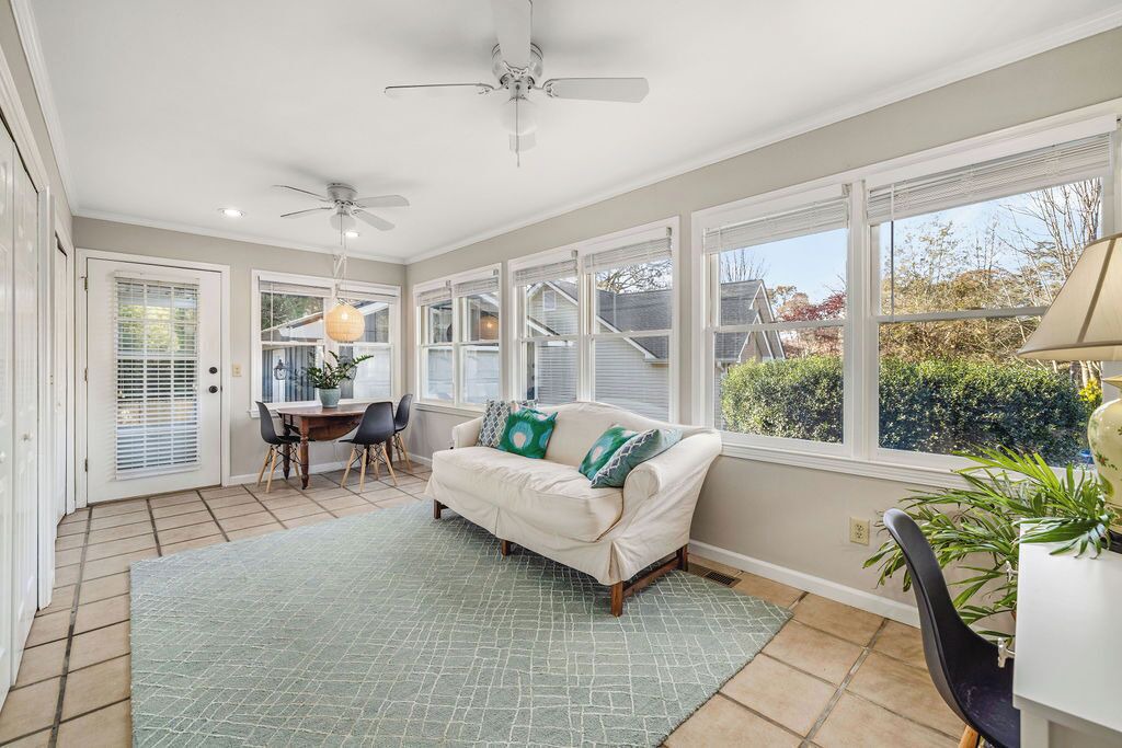 Photo of Livingroom in Gainesville
