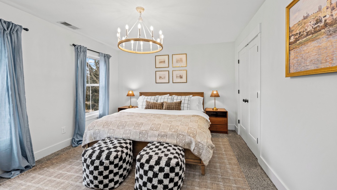 Photo of Bedroom in Taylors