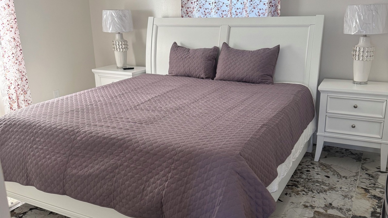 Photo of Bedroom in Melbourne Beach