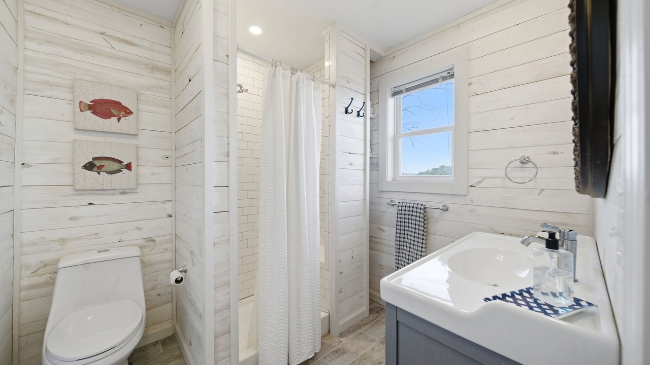 Photo of Bathroom in Leesville