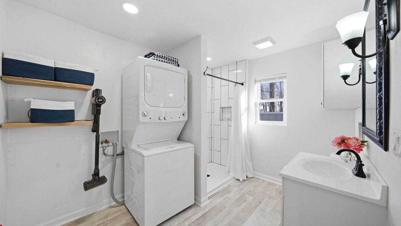 Photo of Bathroom in Leesville