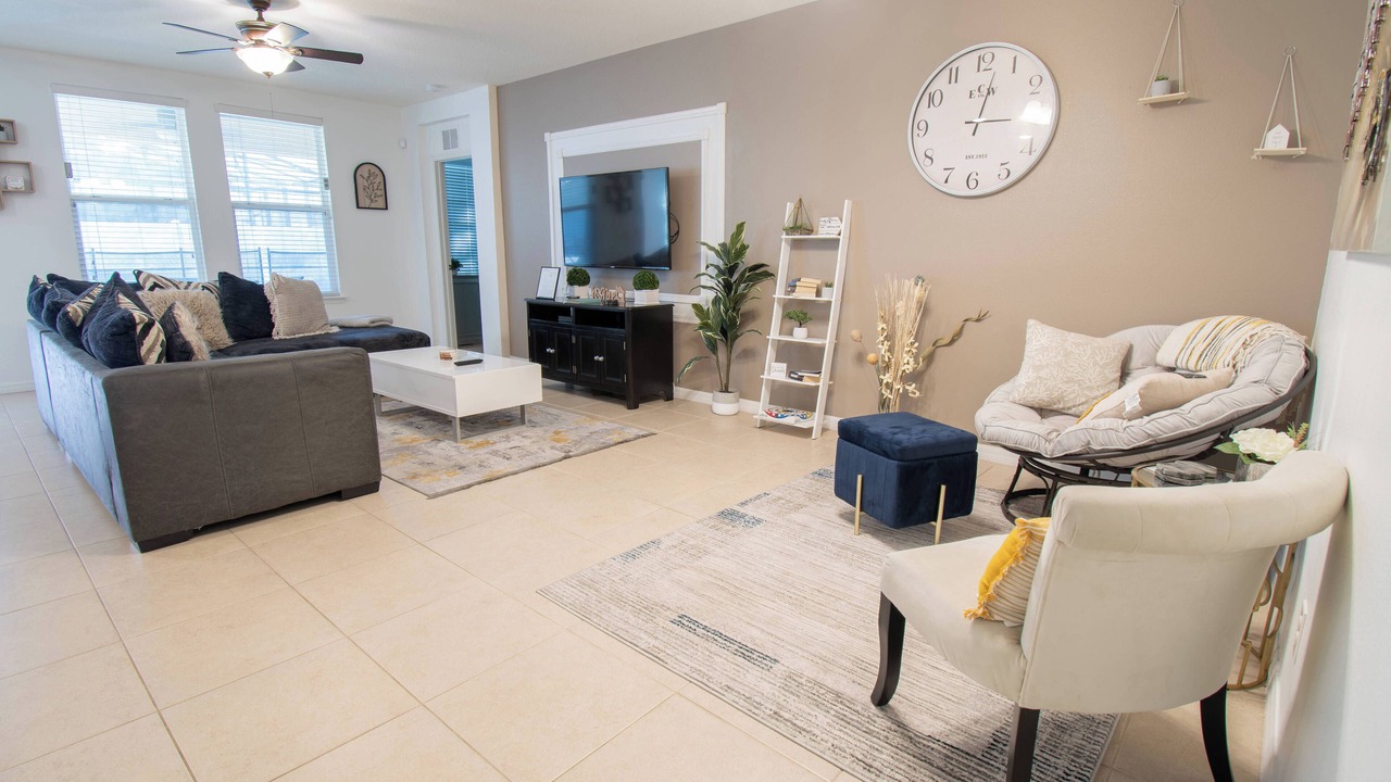 Photo of Livingroom in West Haven
