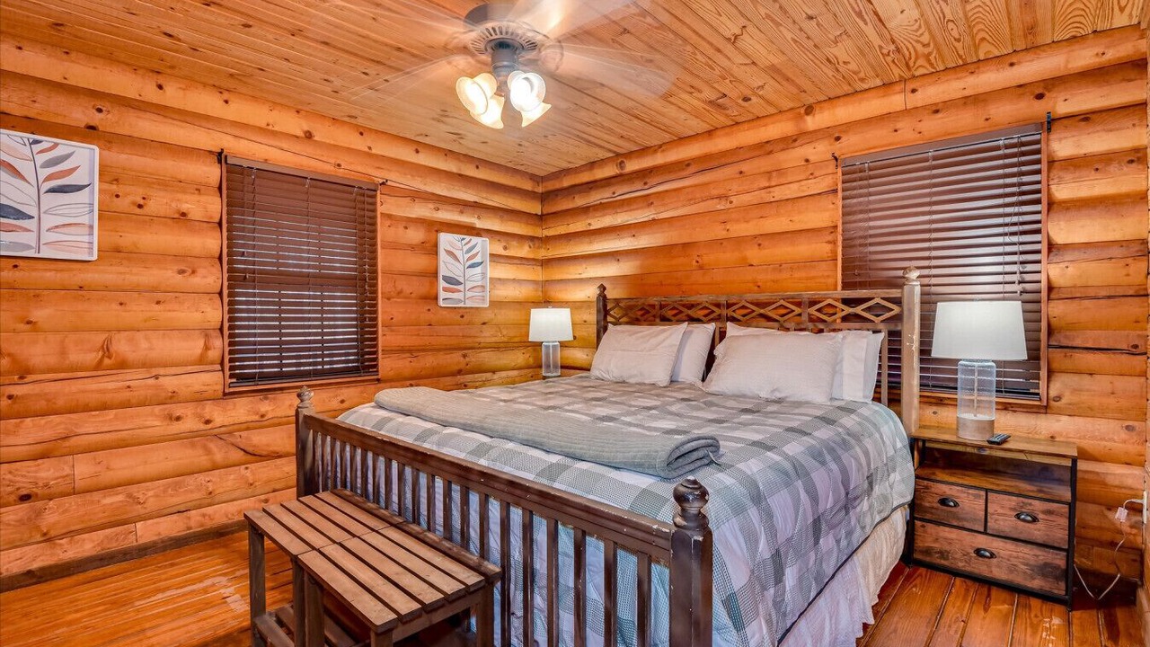 Photo of Bedroom in Tignall