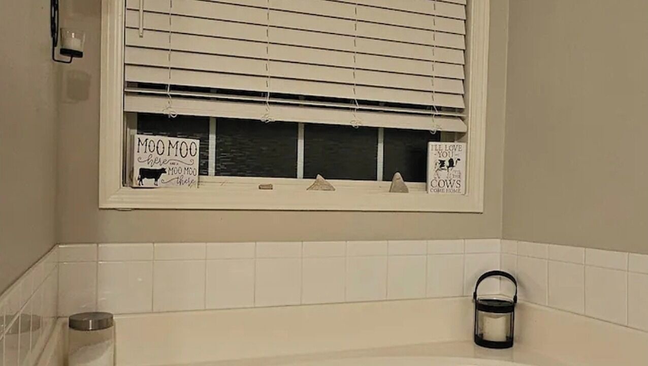 Photo of Bathroom in Winder