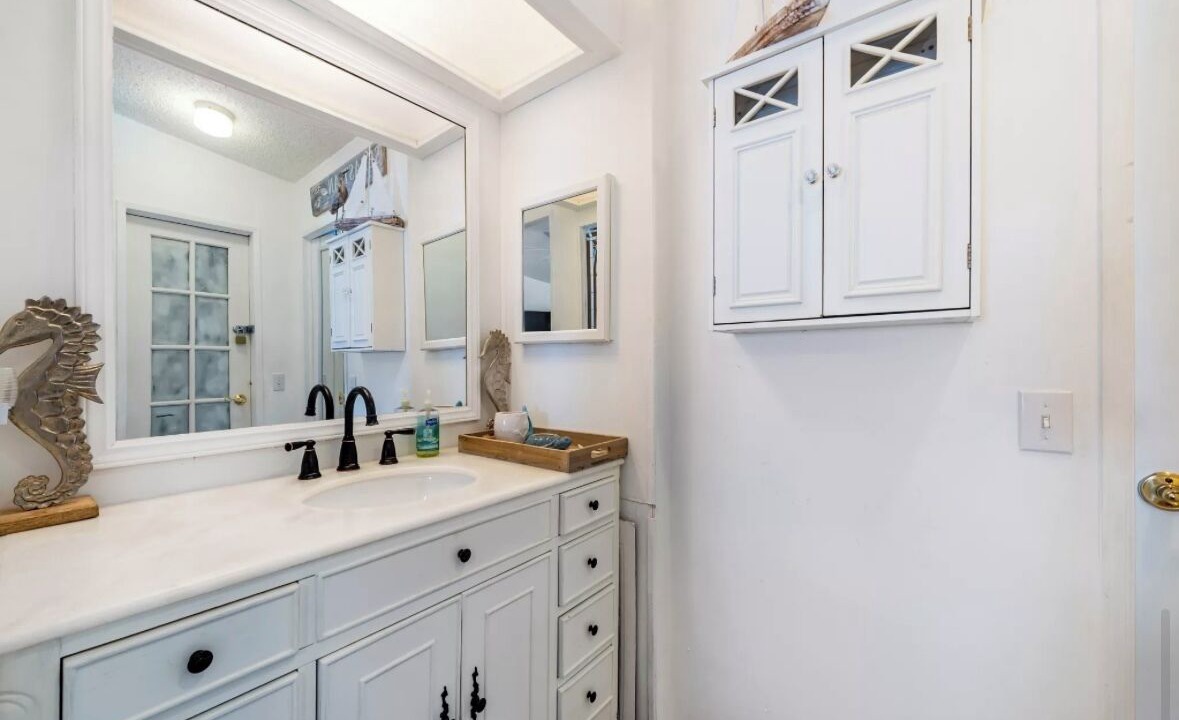 Photo of Bathroom in Sebastian Highlands