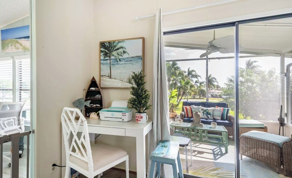 Photo of Livingroom in Sebastian Highlands