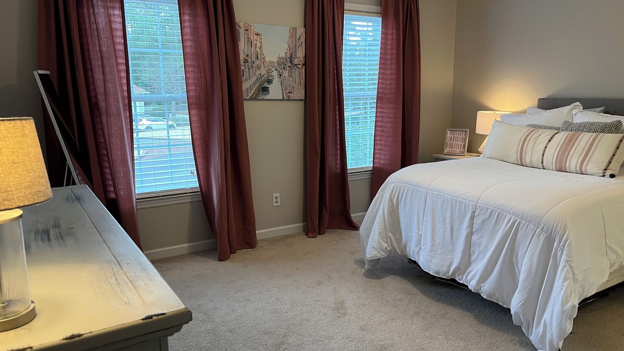 Photo of Bedroom in Martinez