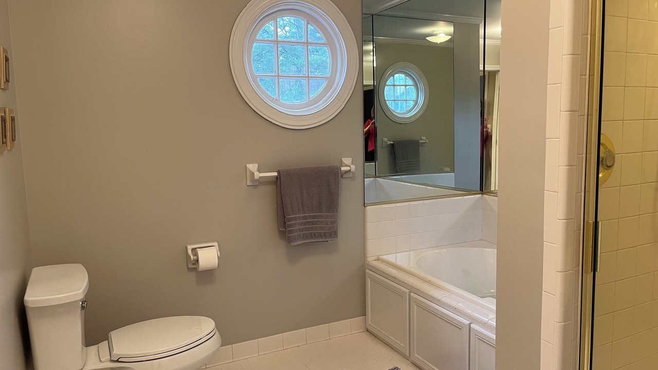 Photo of Bathroom in Martinez