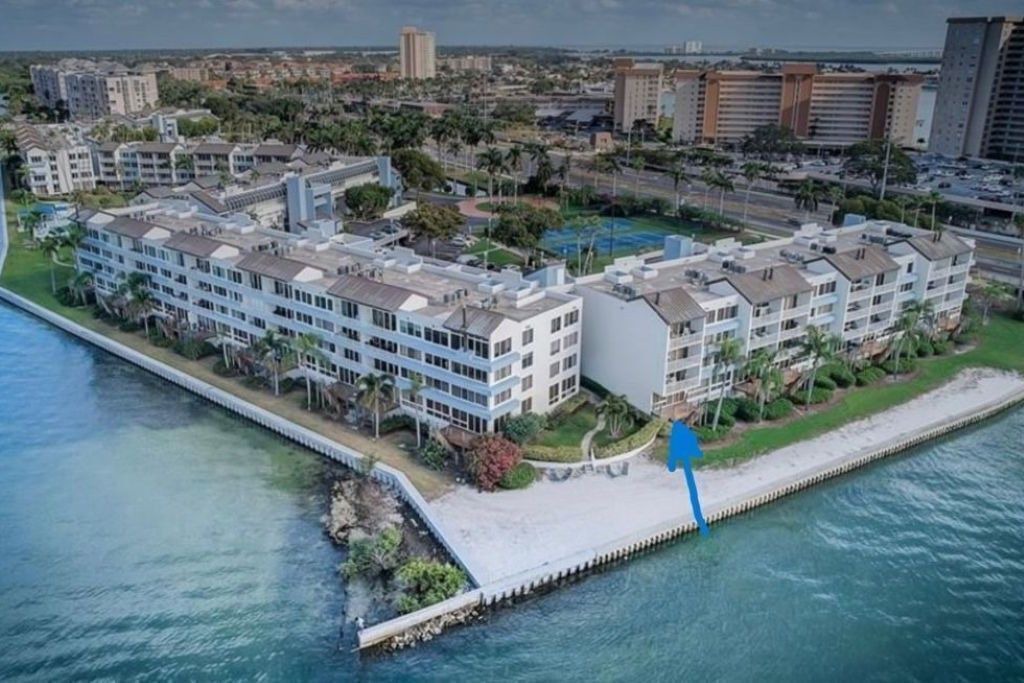 Photo of Outdoor in Bayway Isles