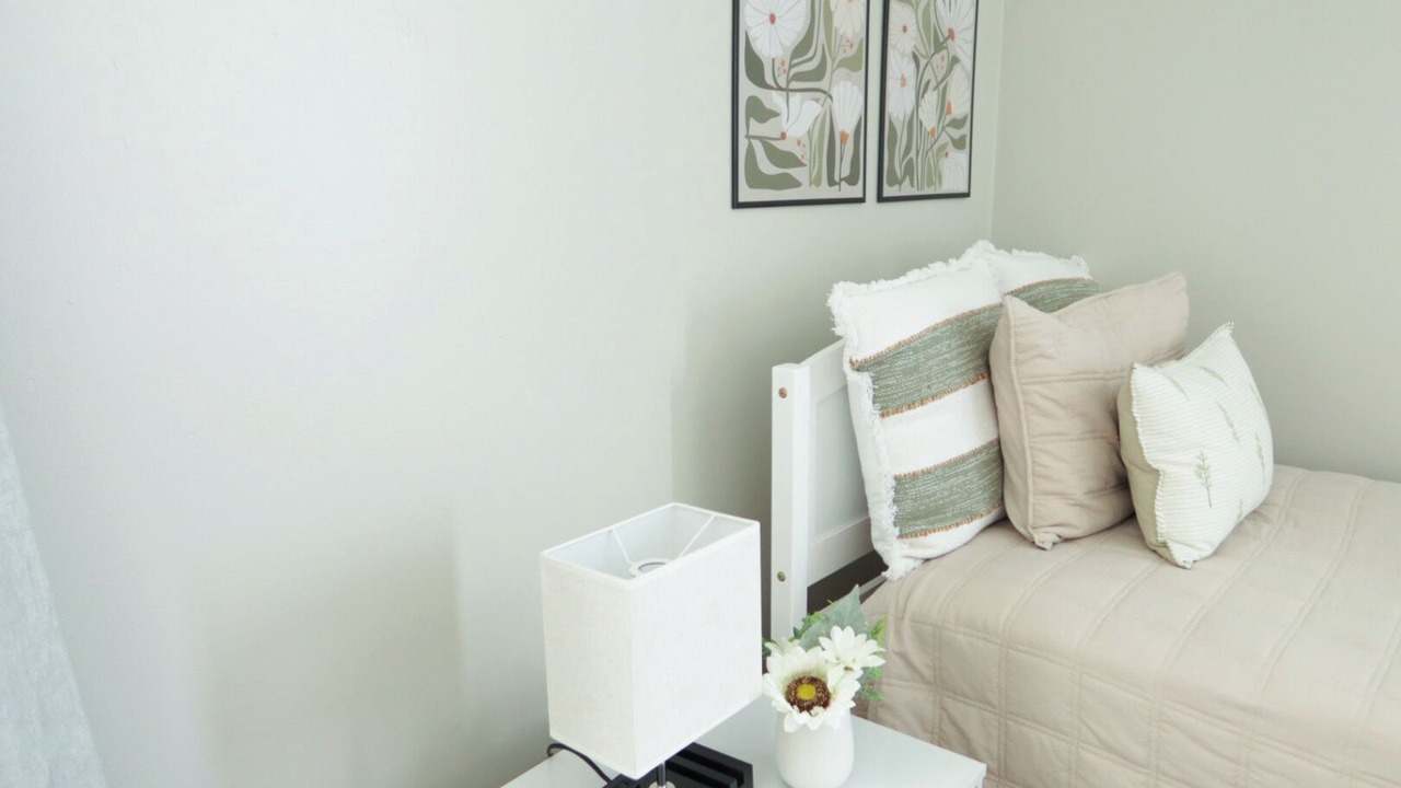 Photo of Bedroom in Lyons