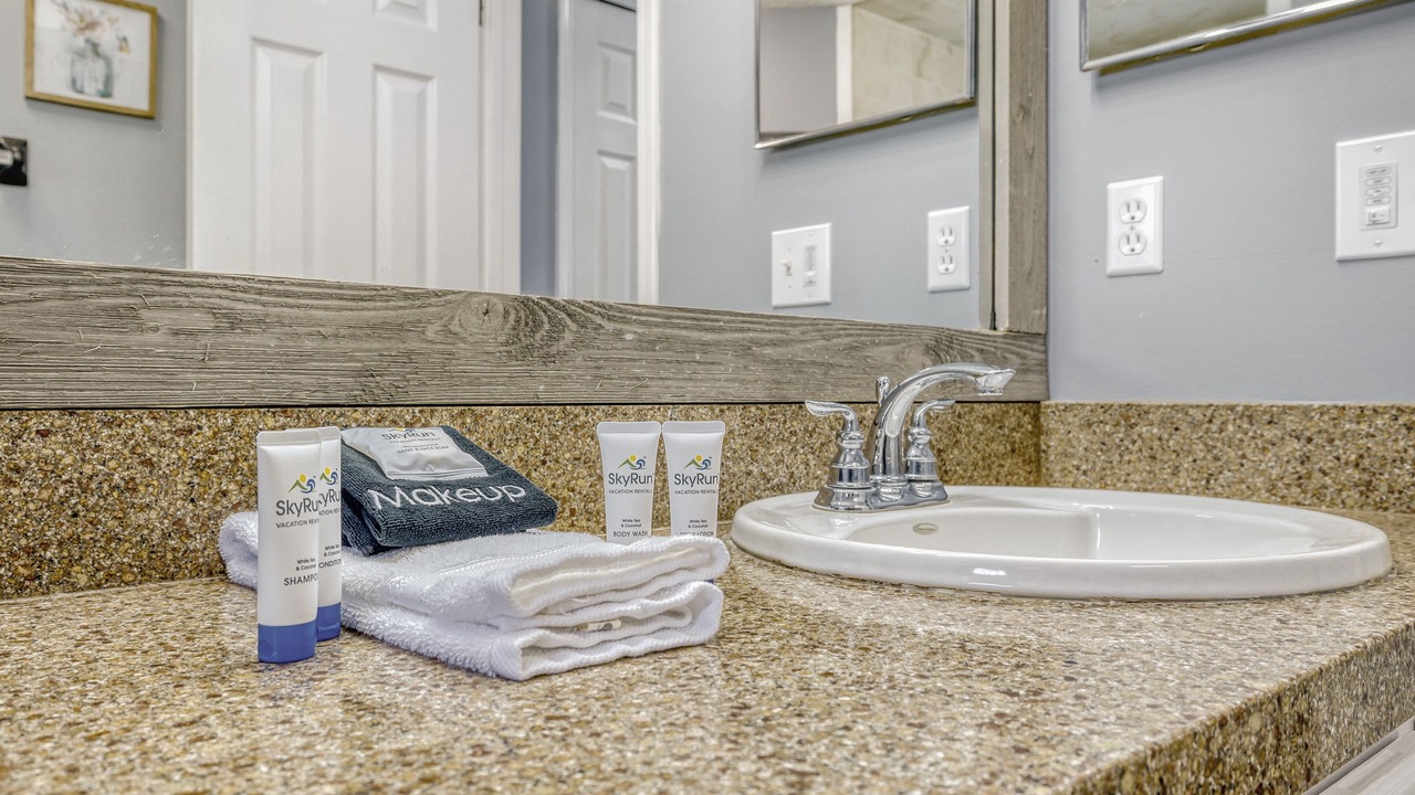Photo of Bathroom in Doctors Inlet