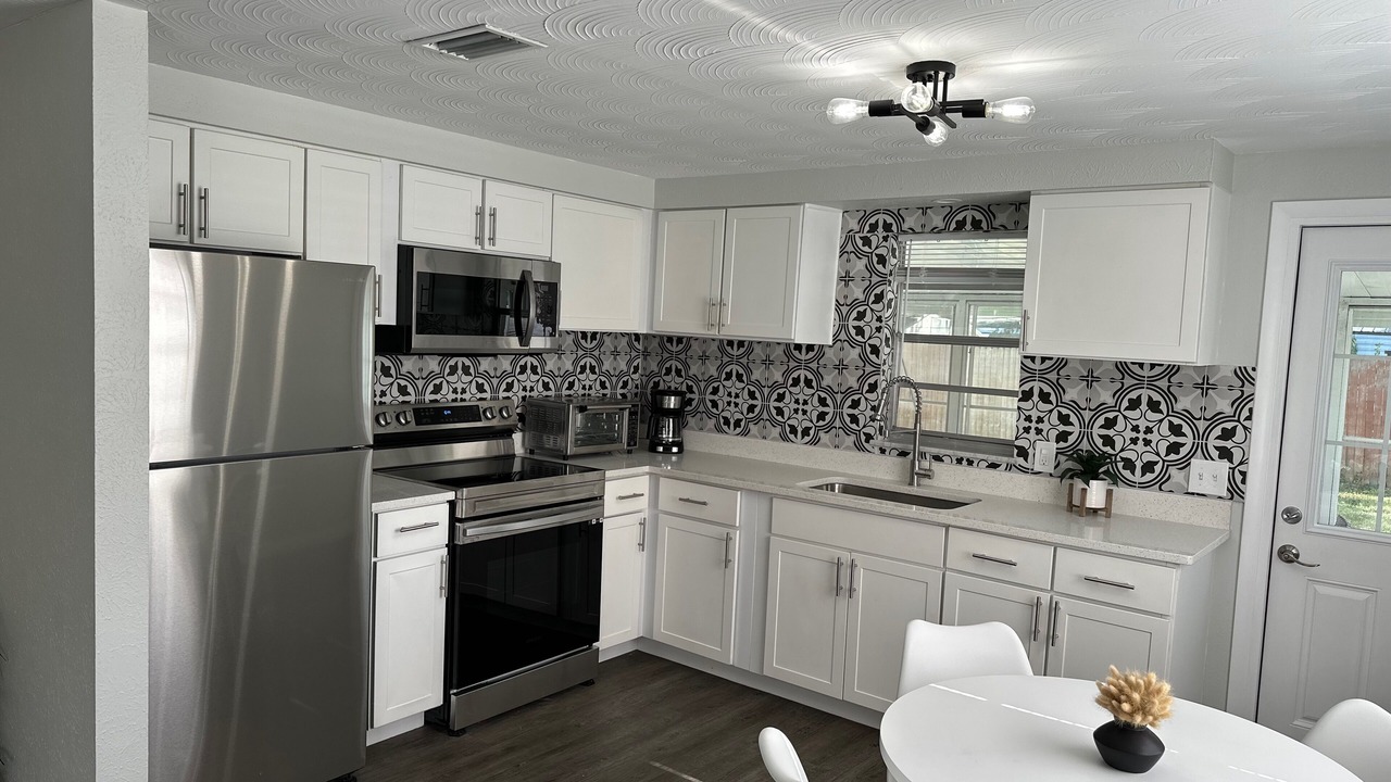 Photo of Kitchen in Downtown Zephyrhills